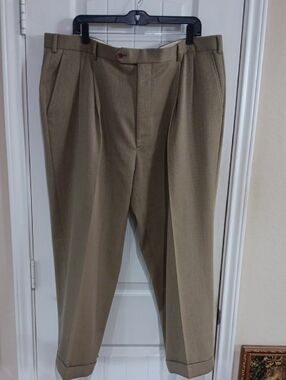 VTG Brooks Brothers 100% Wool Pleated Pants 44 Brown Made in Canada Madison